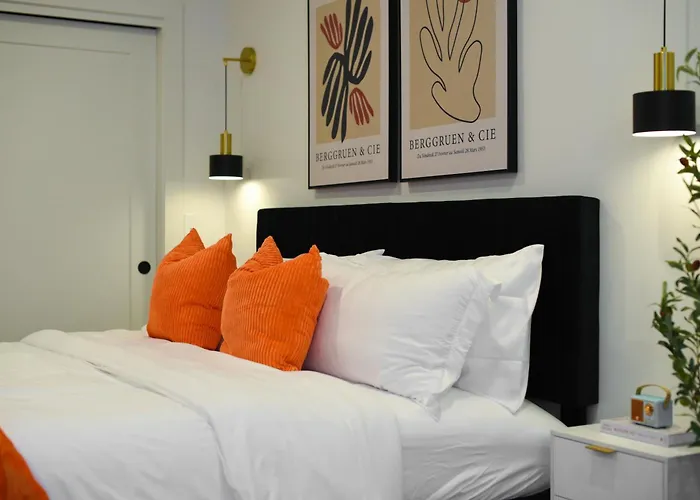 Apartment Lux King Bed Free Parking Pitt Cmu Pittsburgh